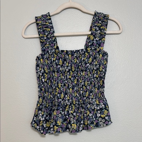 LC Smocked Floral Peplum Tank - Picture 2 of 6